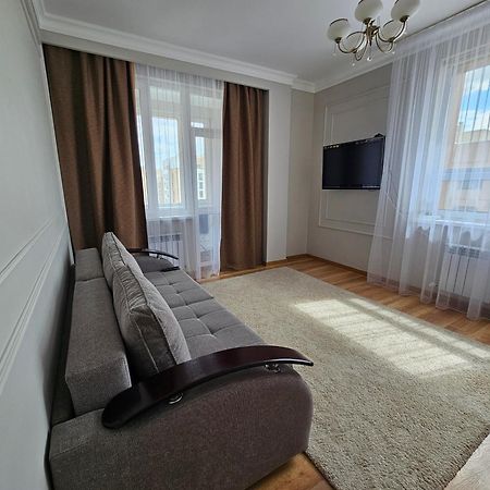 Ernaz Plus Apartments-Expo-Boulevard 130 Asztana Kültér fotó