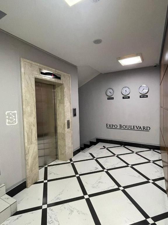 Ernaz Plus Apartments-Expo-Boulevard 130 Asztana Kültér fotó