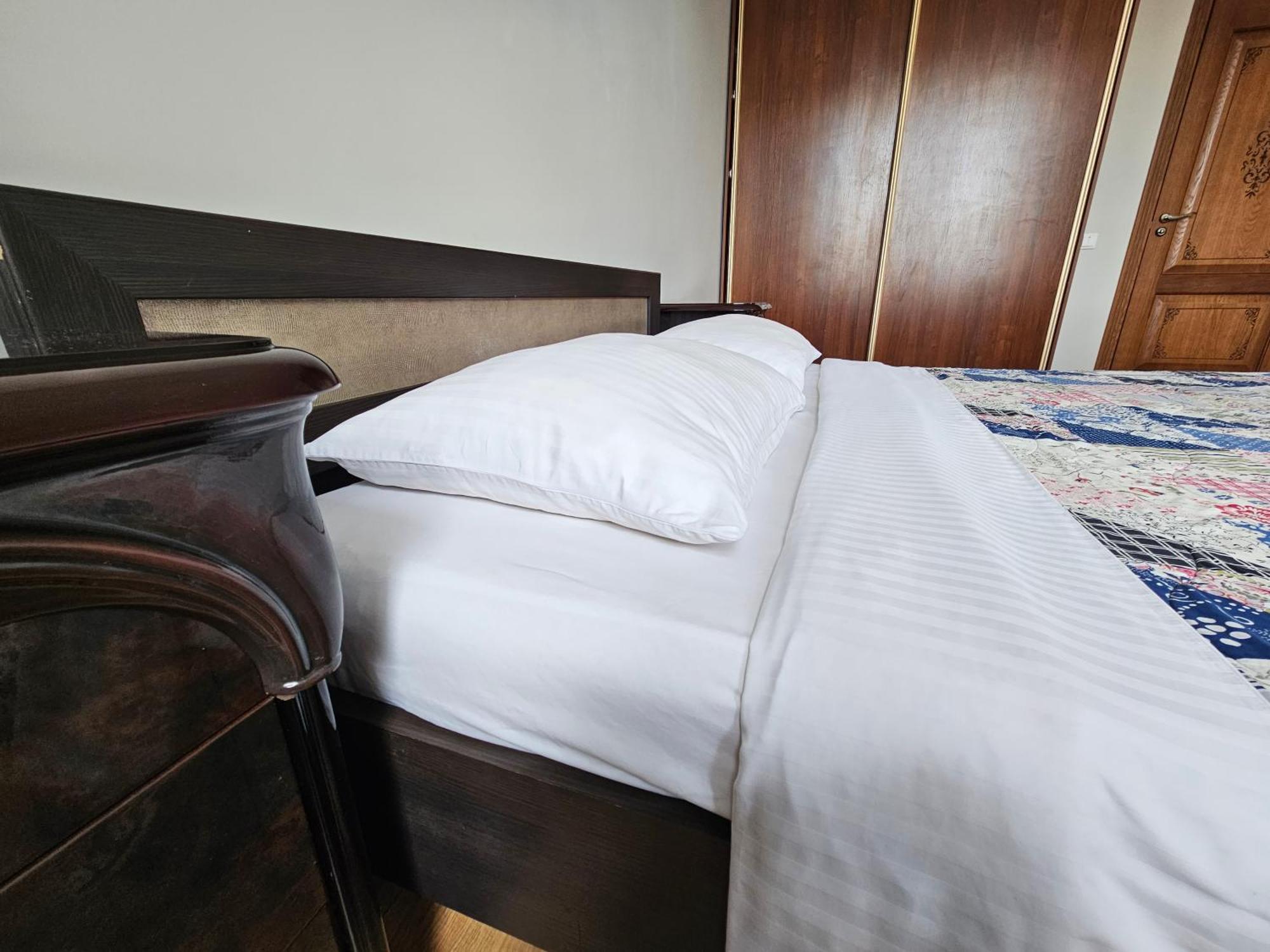 Ernaz Plus Apartments-Expo-Boulevard 130 Asztana Kültér fotó