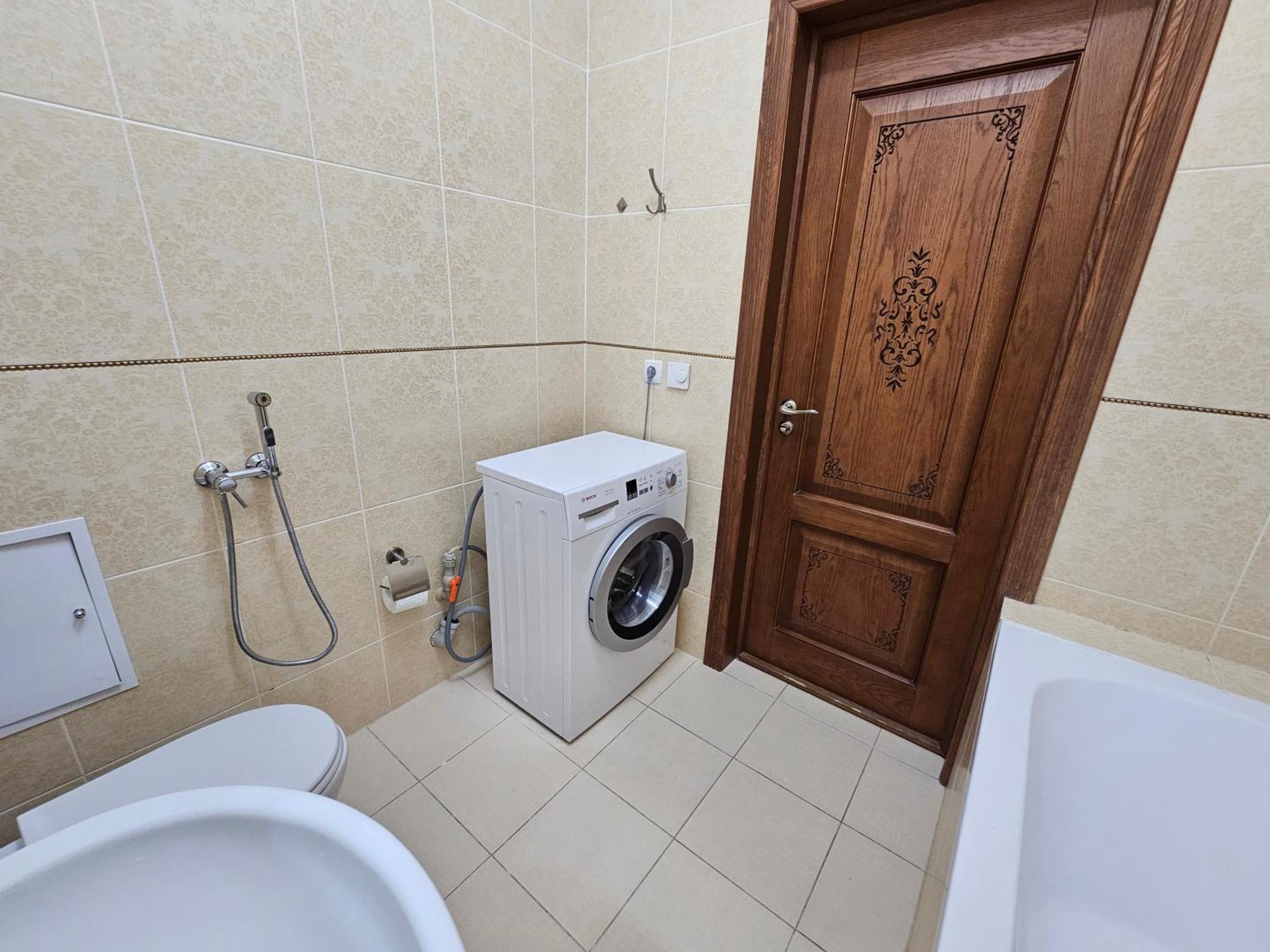 Ernaz Plus Apartments-Expo-Boulevard 130 Asztana Kültér fotó