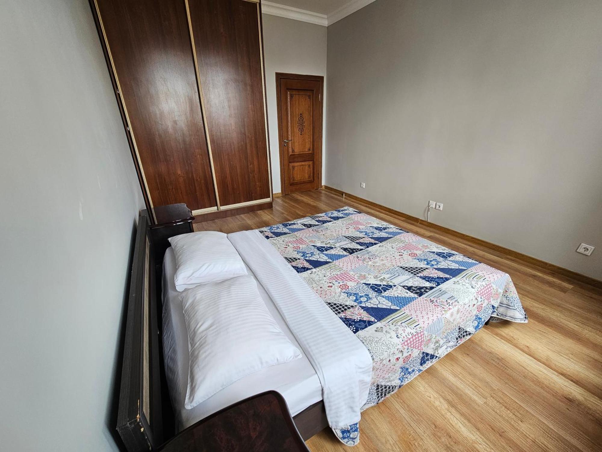 Ernaz Plus Apartments-Expo-Boulevard 130 Asztana Kültér fotó