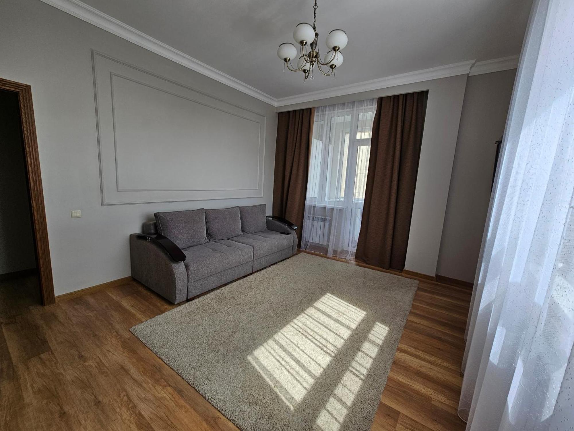 Ernaz Plus Apartments-Expo-Boulevard 130 Asztana Kültér fotó