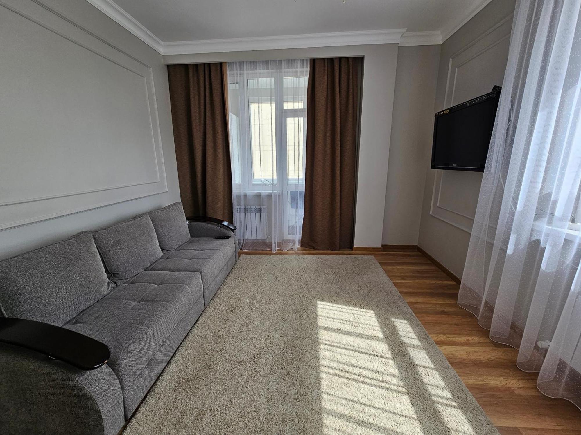 Ernaz Plus Apartments-Expo-Boulevard 130 Asztana Kültér fotó