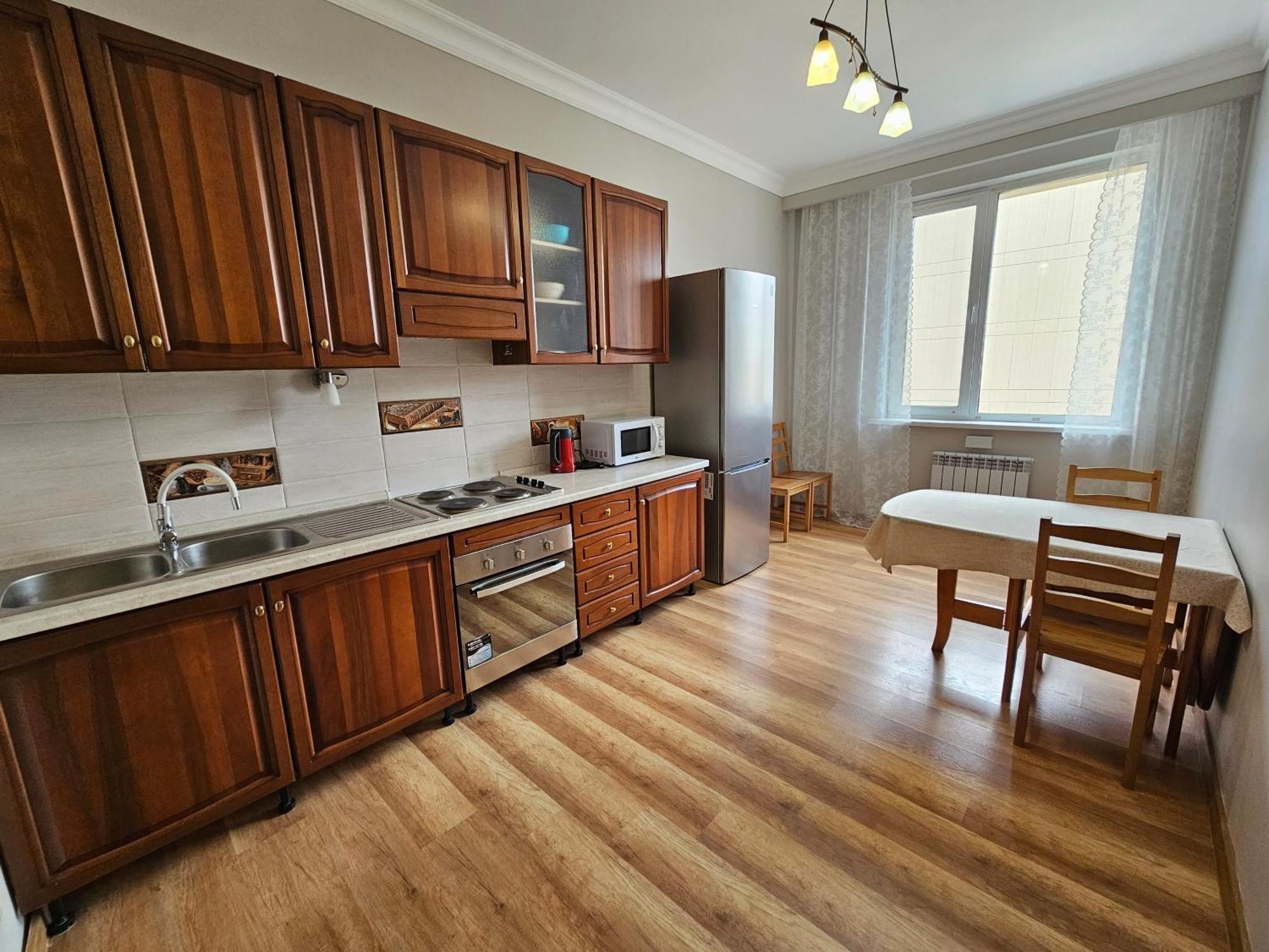 Ernaz Plus Apartments-Expo-Boulevard 130 Asztana Kültér fotó