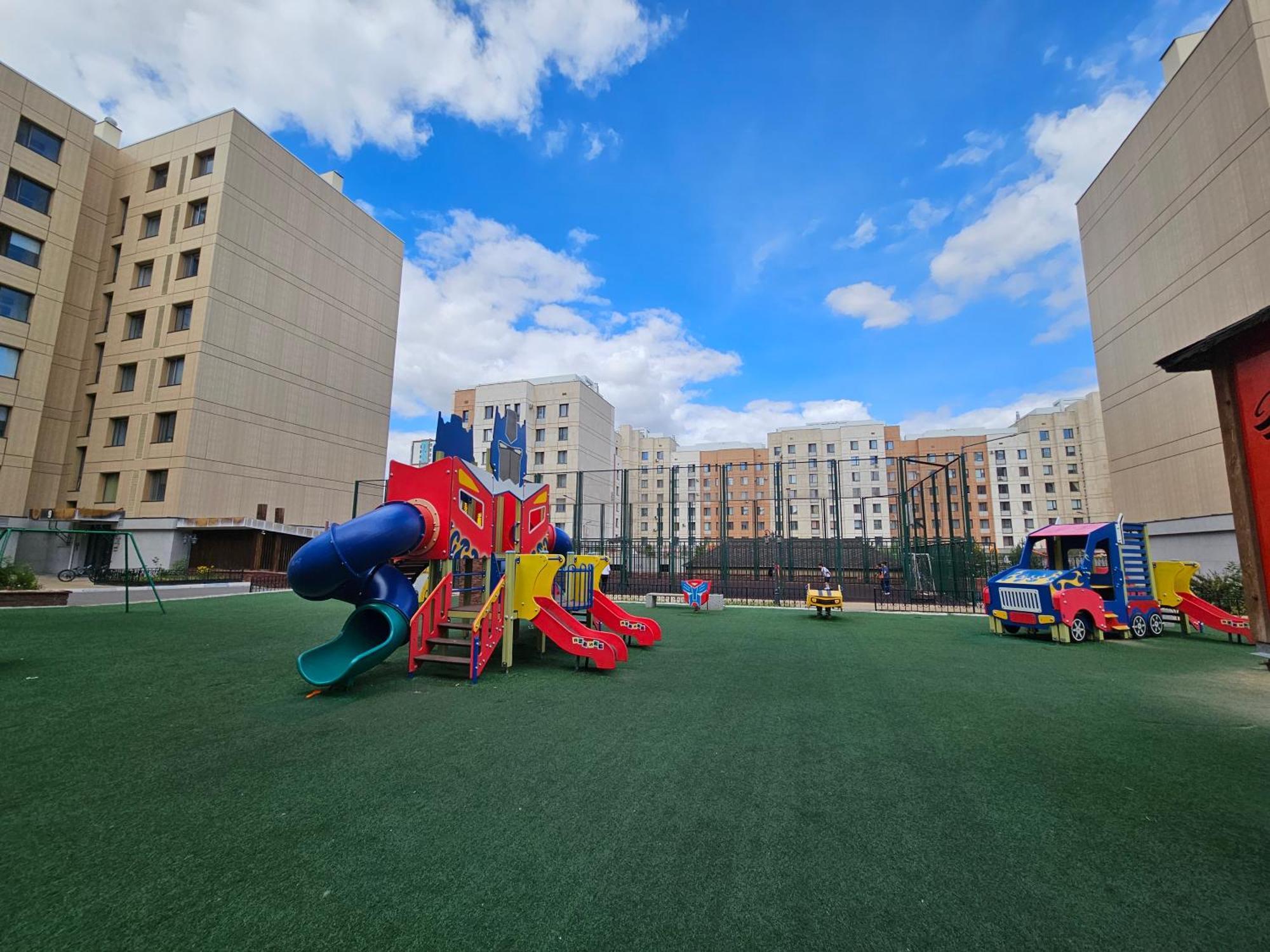 Ernaz Plus Apartments-Expo-Boulevard 130 Asztana Kültér fotó